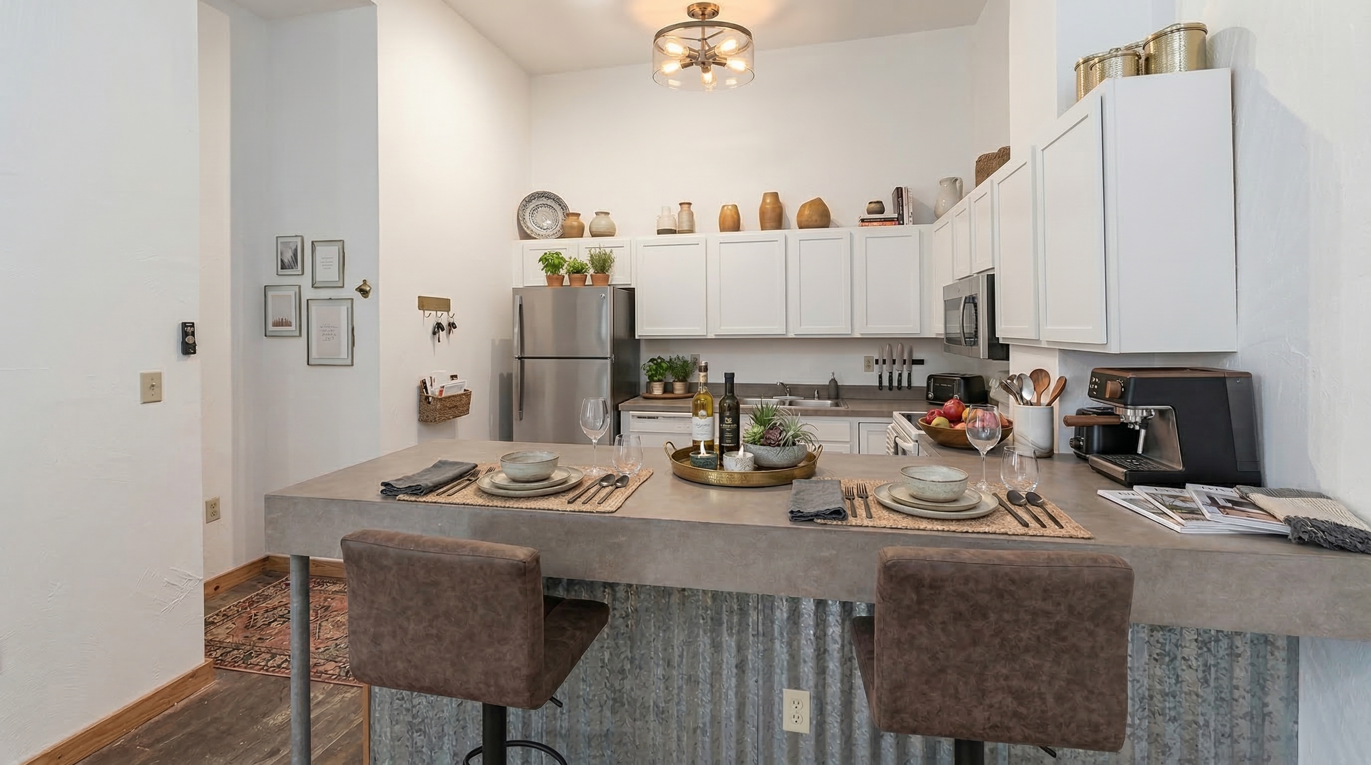 2 Bedroom 1 Bath interior 3